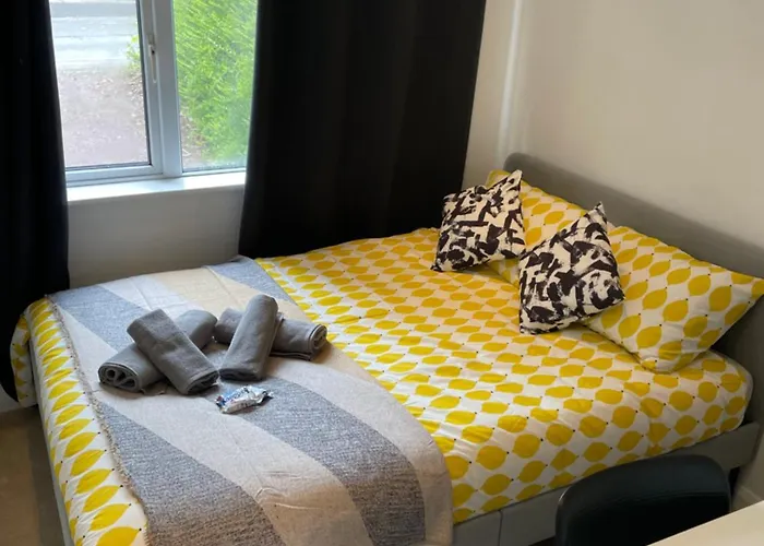 Guest House With Garden And 2X Parking Space