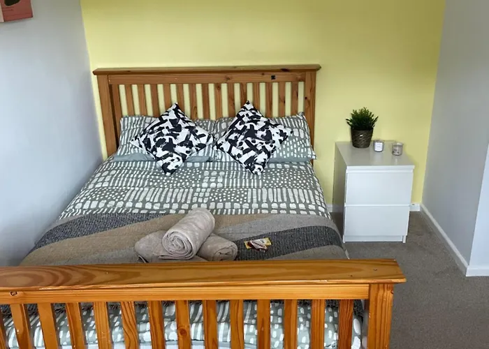 Guest House With Garden And 2X Parking Space
