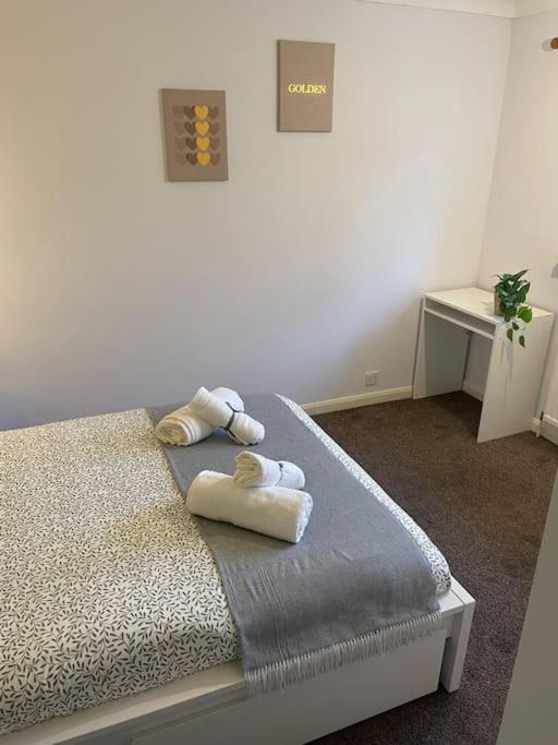 Apartment With Garden And 2x Parking Space Southampton